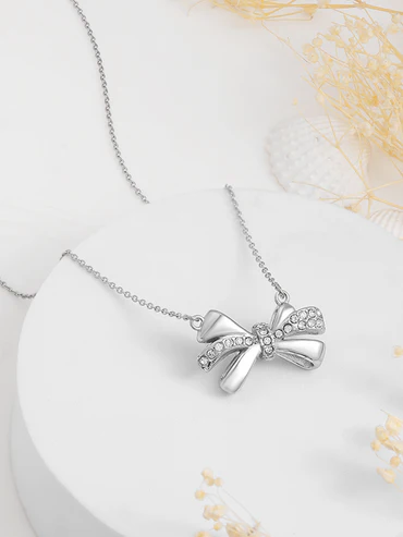 Dazzling Bow Pendant Chain - Image 2