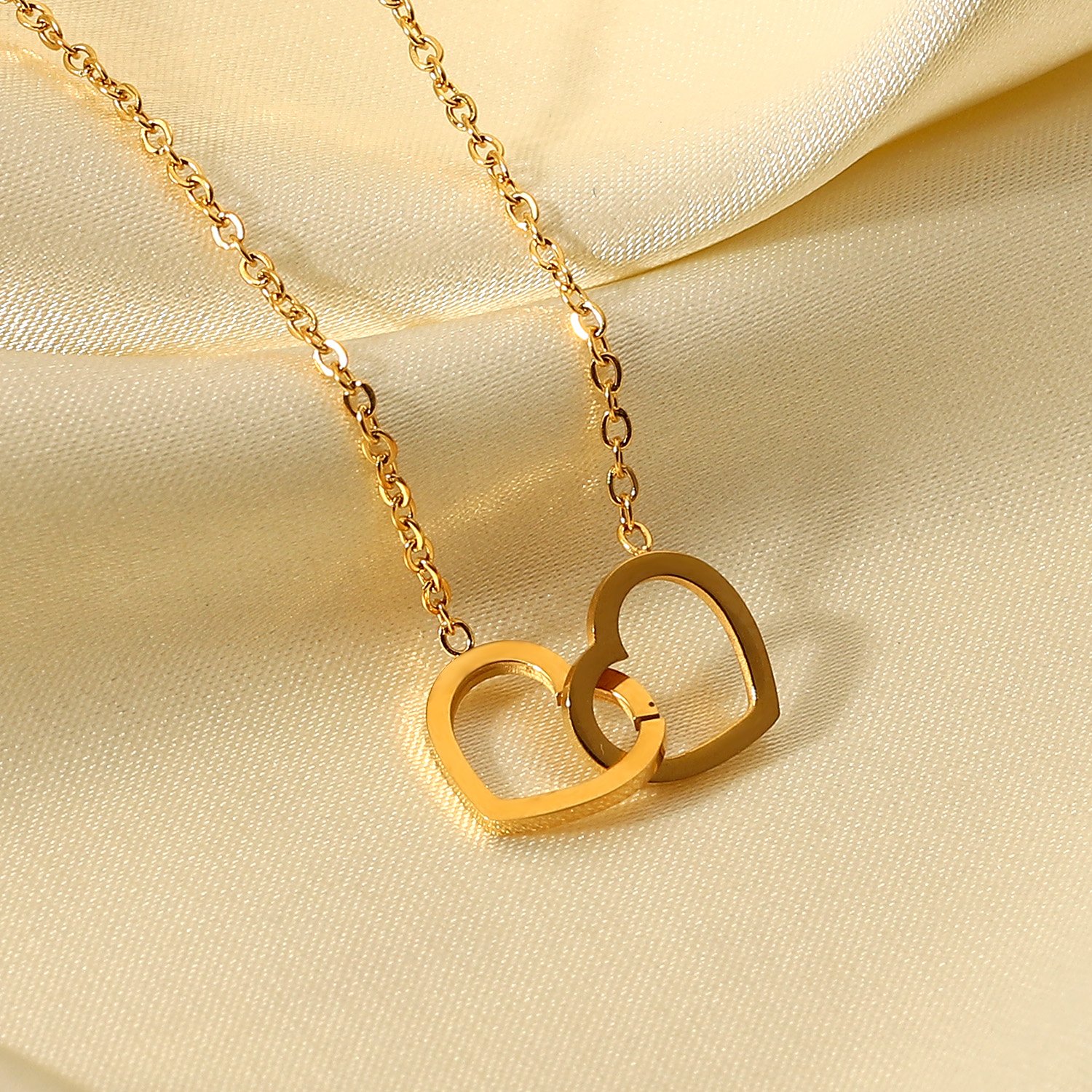 AMORA Twin Heart Necklace - Image 3