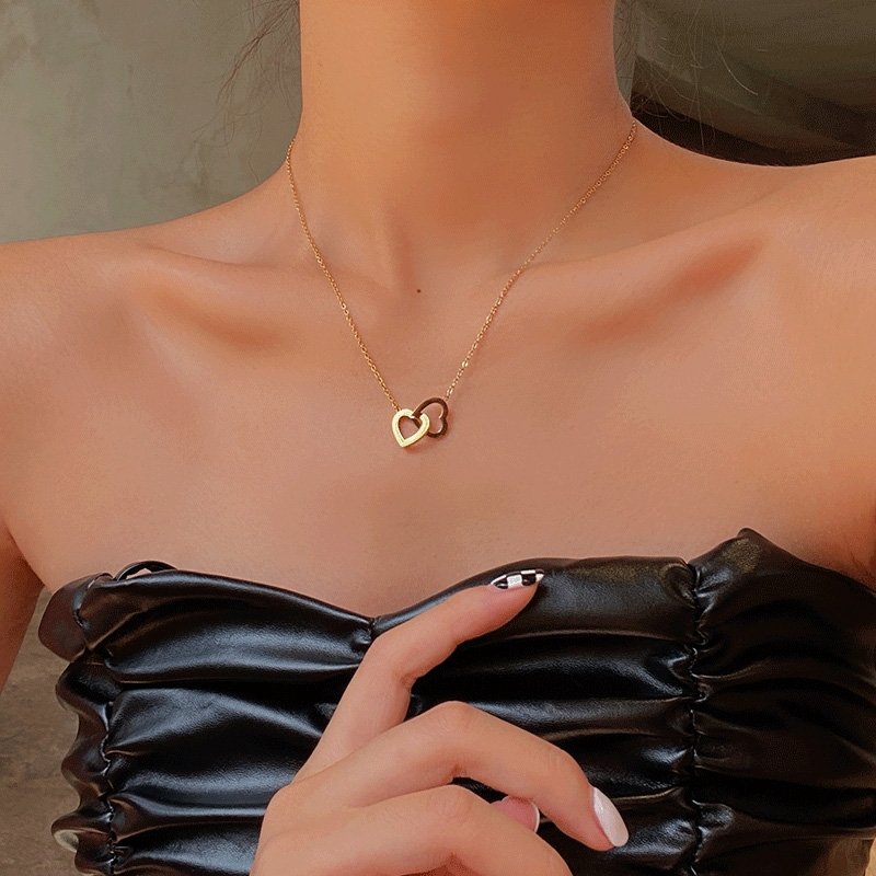 AMORA Twin Heart Necklace - Image 5
