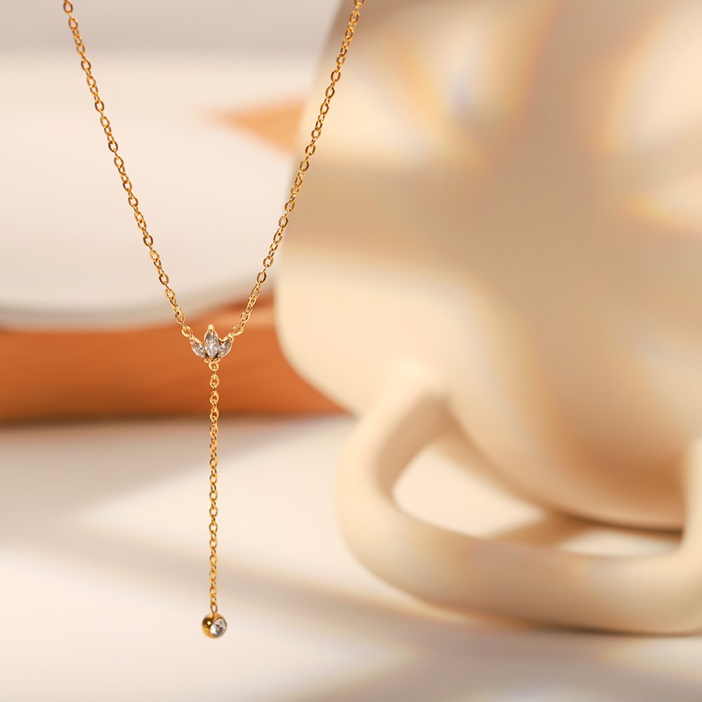 AURA Lariat Spark Necklace