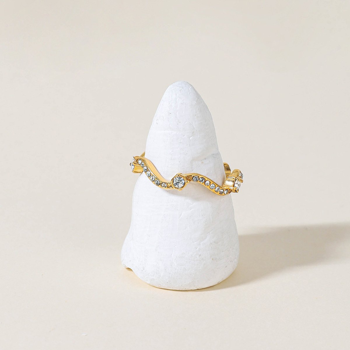 Oro Ripple Pavé Stacker