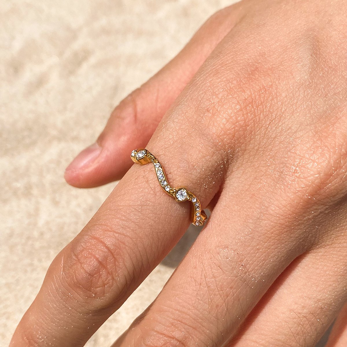 Oro Ripple Pavé Stacker - Image 5