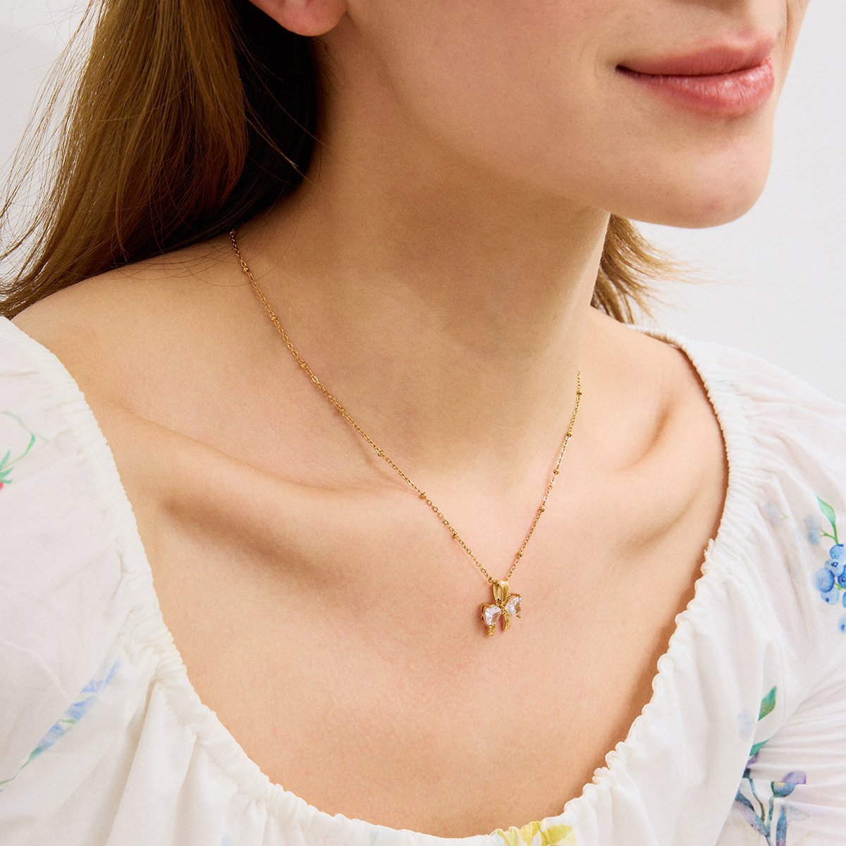 Gold Stainless Steel Pendant Necklace – Elegant Everyday Jewelry - Image 4